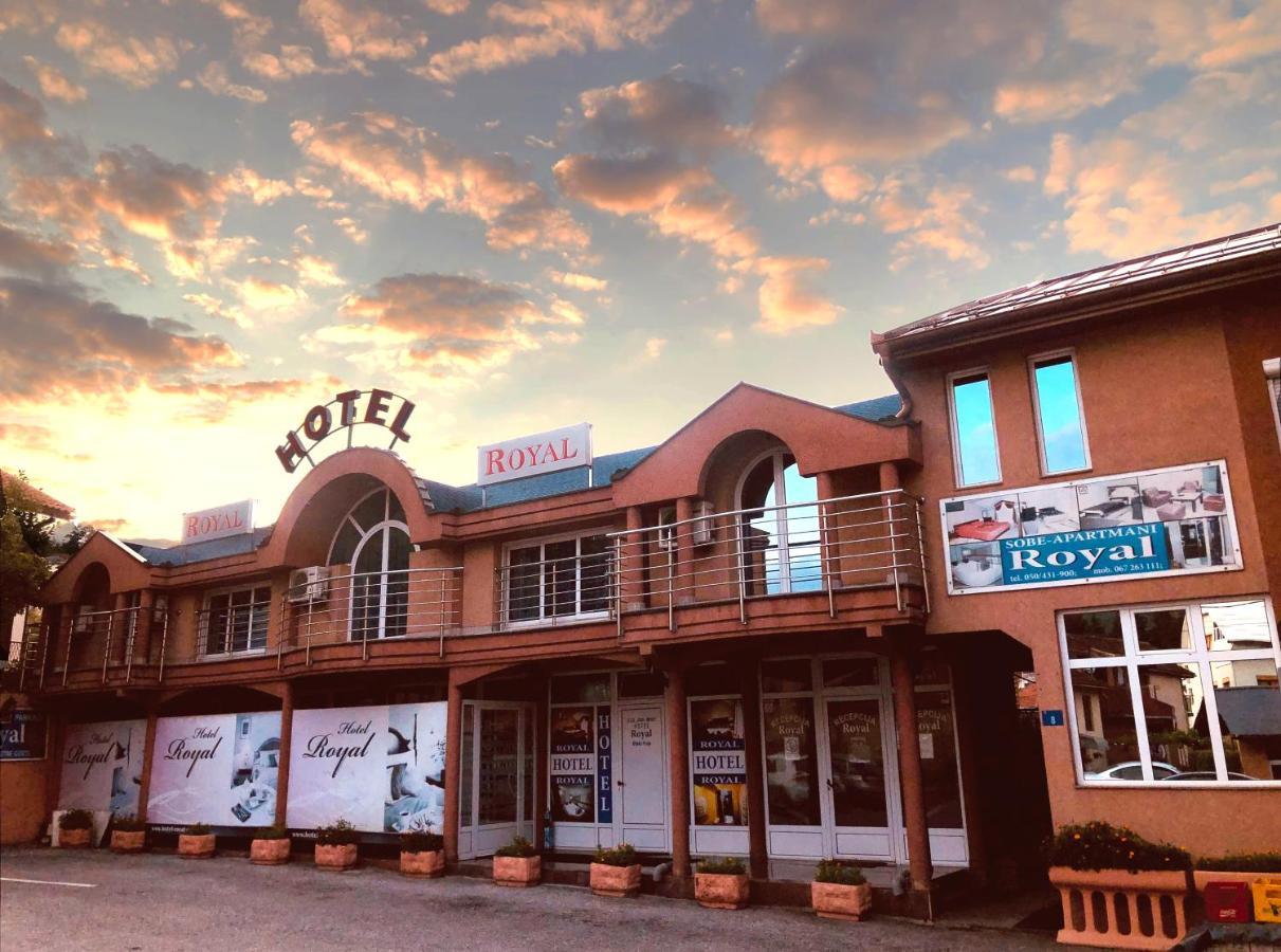 Hotel Royal บิเยโลโปลเย ภายนอก รูปภาพ