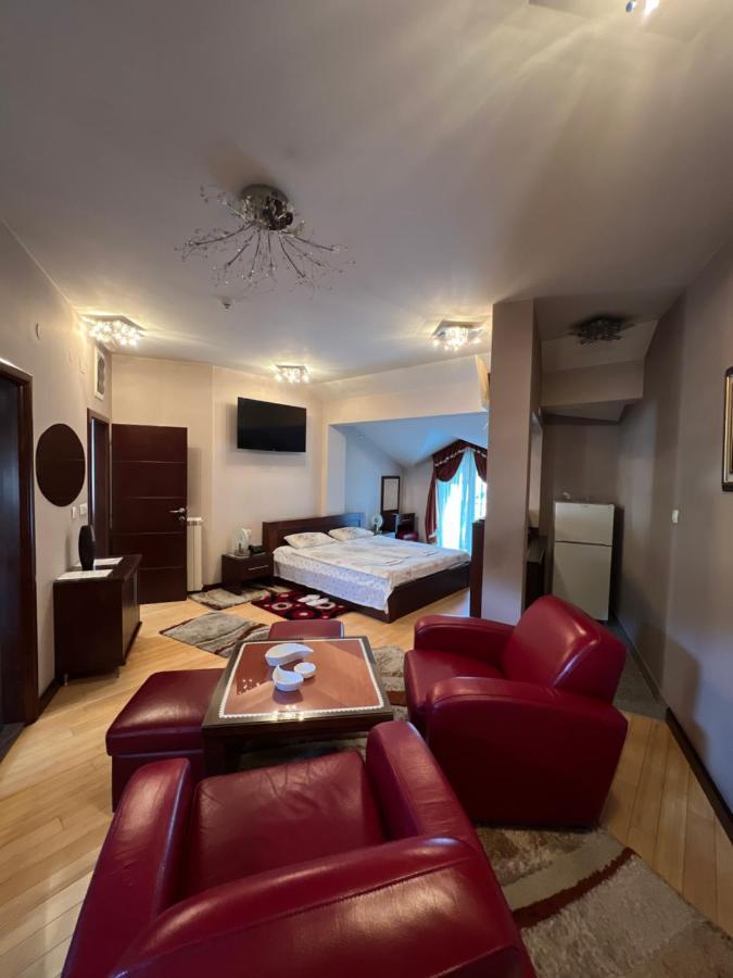 Hotel Royal บิเยโลโปลเย ภายนอก รูปภาพ